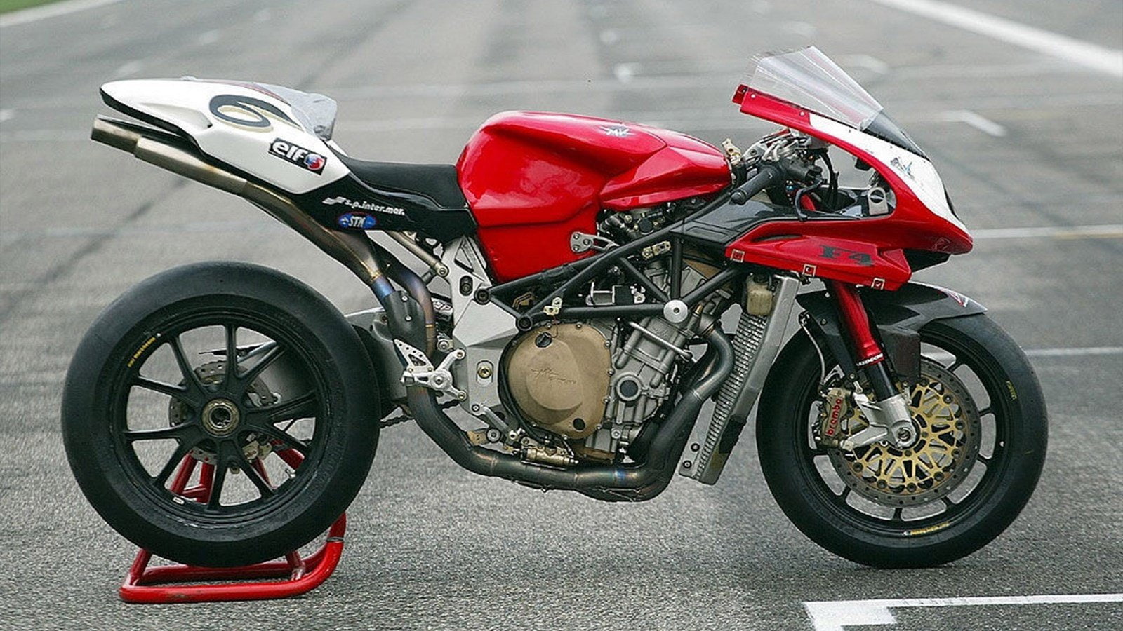 MV Agusta 750 f4